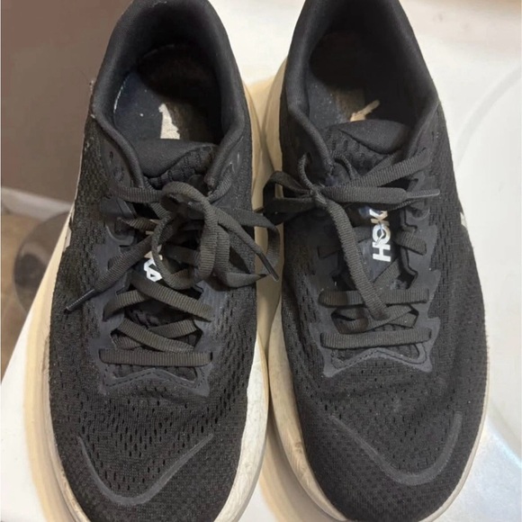 Hoka Women’s Rincon size 8 - Picture 2 of 3